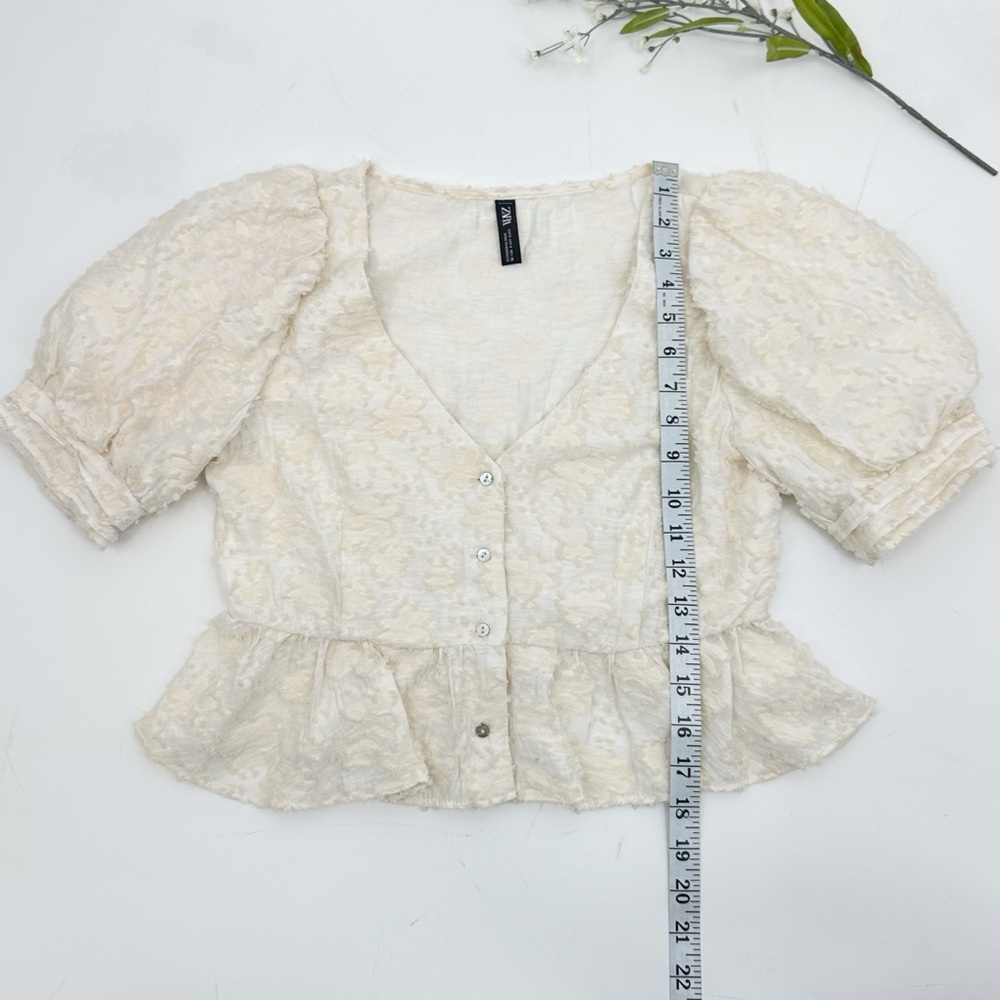 Zara Cream Textured Puff Sleeve Button Front Peplum Blouse Size S - Picture 9 of 12